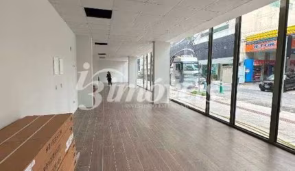 PERFEITO PARA A SUA EMPRESA, Sala para locação de  ESQUINA na Avenida Brasil - Centro, Balneário Camboriú - SC, com grande visibilidade de quem passa.