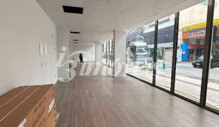 PERFEITO PARA A SUA EMPRESA, Sala para locação de  ESQUINA na Avenida Brasil - Centro, Balneário Camboriú - SC, com grande visibilidade de quem passa.