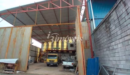 Lindo Galpão para ALUGUEL ANUAL, com ótima localização no Bairro São Vicente- Itajaí/SC.