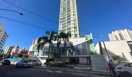 Apartamento oportunidade à venda, 2 quartos sendo 1 suíte, 1 vaga, Edifício Farol de Sagres, Centro, Itajaí-SC