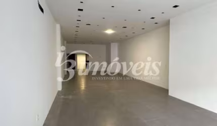 Sala para locação anual no centro de Balneário Camboriú /SC na Avenida Brasil perto ao shopping.