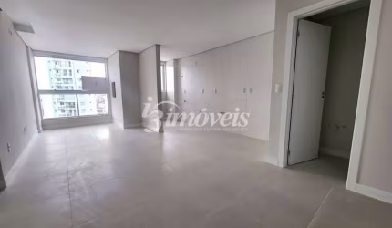 Apartamento para Venda, Novo, 82 m², 03 Quartos (sendo 1 Suíte e 2 Demis), Vaga Dupla de Garagem, Residencial Arboreto, no bairro São Judas em Itajaí-SC