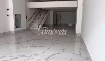 Sala / Loja, para locação anual, 150m², Itapema-SC, com grande visibilidade de quem passa.