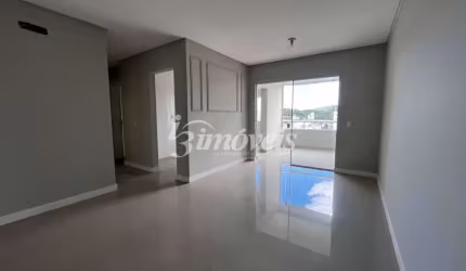 Apartamento para aluguel anual, com 2 quartos (sendo 1 suíte), 2 vagas de garagem, no bairro Tabuleiro, Camboriú -SC