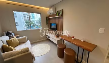 Apartamento para locação anual, mobiliado, decorado e equipado, com 1 quarto, 1 vaga de garagem, no bairro Pioneiros, Balneário Camboriú-SC
