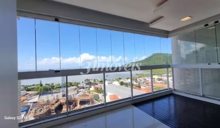 Apartamento para locação anual, semimobiliado, decorado e equipado, com 3 quartos (uma suíte), 2 vagas de garagem,  Residencial Areia Branca, no bairroFazenda, Itajaí-SC
