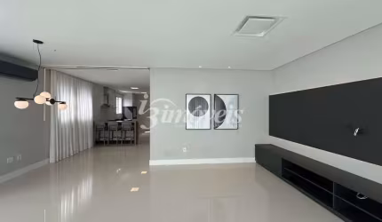 Apartamento para locação anual, semimobiliado, decorado e equipado, com 4 quartos (sendo quatro suítes), 2 vagas de garagem, Edifício Camboriú Tower, no bairro Fazenda, Itajaí-SC