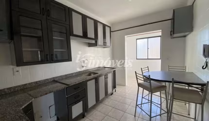Apartamento para locação anual semimobiliado, com 3 quartos (sendo uma suíte), 1 vaga de garagem privativa, Edificio Caminho do Mar, no bairro Centro, Balneário Camboriú-SC