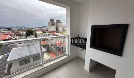 Apartamento para locação anual, semimobiliado, com 3 quartos (sendo uma suíte), 2 vagas de garagem, Garden Clube Residence, no bairro São João, Itajaí-SC