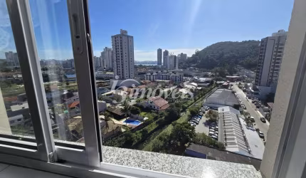 Apartamento semimobiliado à venda, 2 quartos sendo 1 suíte, 1 vaga, Condomínio Residencial Barcelona, Bairro Fazenda, Itajaí-SC