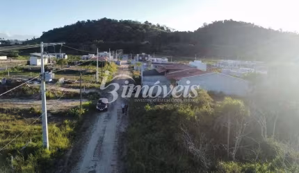 Terreno à venda, 360m², Praia do Grant, Barra Velha-SC