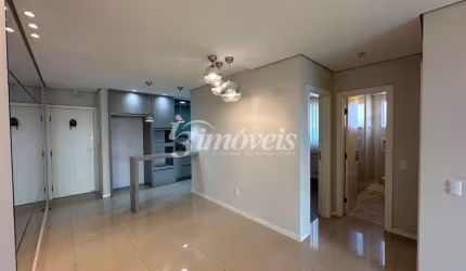 Apartamento para locação anual, semimobiliado, decorado e equipado, com 2 quartos (sendo uma suíte), 2 vagas de garagem, Residencial Montmarte , no bairro São João, Itajaí-SC