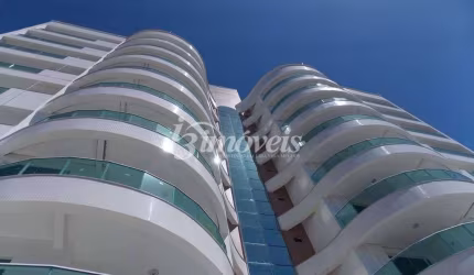 Apartamento semimobiliado para locação, 3 suítes, 2 vagas de garagem, Edifício Splendid Etoile, Bairro Cabeçudas, Itajaí - SC