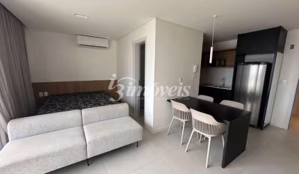 Apartamento Loft para locação anual mobiliado e equipado, 1 vaga de garagem, Edifício 4Sete, no bairro Centro, Itajaí-SC