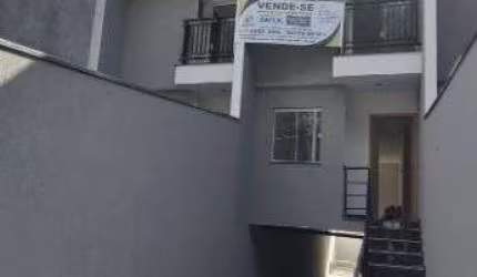 Casa Sobrado à venda com 3 dormitórios, 4 vagas de garagem, 3 banheiros na Cidade Líder.