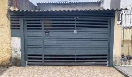 Sobrado a venda com 2 casas contruidas 3 domitórios, 2 banheiros, perdo do shopping Aricanduva, 125mts