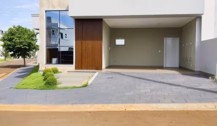 Casa dos sonhos no Condomínio Felicita: conforto, lazer e segurança em Cascavel!