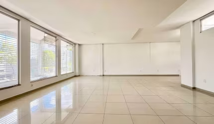 Sala comercial para alugar na Rua Marechal Deodoro da Fonseca - D, 514, Centro, Chapecó por R$ 2.280