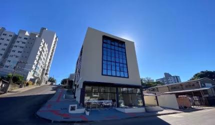 Sala comercial para alugar na Washington Luiz, 251, São Cristóvão, Chapecó por R$ 2.954