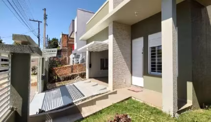 Casa com 3 quartos à venda na Pinhalzinho, 158E, Efapi, Chapecó por R$ 790.000