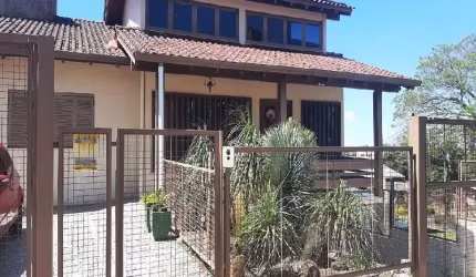 Casa com 3 quartos à venda na Aquliles Tomazeli, 307D, Centro, Chapecó por R$ 2.000.000