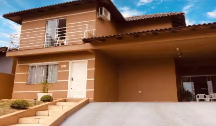 Casa com 3 quartos à venda na Pedro Egidio Farina, 54D, Vila Real, Chapecó por R$ 1.000.000