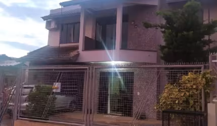 Casa com 3 quartos à venda na Dos Lírios, 165 D, Efapi, Chapecó por R$ 690.000