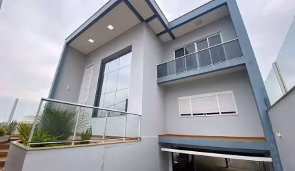 Casa com 3 quartos para alugar na Edy Remy Aiolfi, 369, Paraíso, Chapecó por R$ 13.700