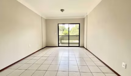 Apartamento com 3 quartos para alugar na Sete de Setembro, 149, Centro, Chapecó por R$ 2.615