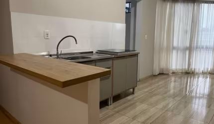 Apartamento com 2 quartos para alugar na Avenida Fernando Machado - E, 310, Centro, Chapecó por R$ 3.409