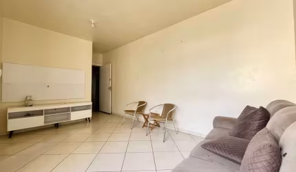 Apartamento com 2 quartos para alugar na Rua Achiles Tomazelli - D, 704, Jardim Itália, Chapecó por R$ 2.050
