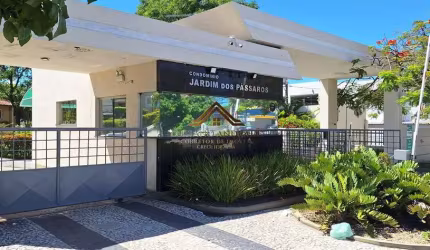 Casa com 5 Dormitórios em Lauro de Freitas/BA