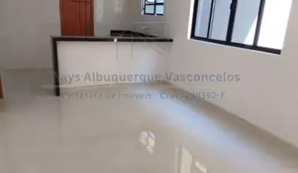 Casa Sobreposta Térrea à Venda com 3 Suítes e Churrasqueira, no Embaré em Santos /SP
