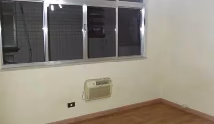 &amp;#128293; Apto 2 Quartos no Embaré, Santos - Cozinha Planejada, Garagem e Ótima Localização!