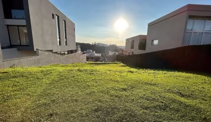Procura terreno no Genesis 2 no Tamboré em Santana de Parnaiba, proximo de alphaville
