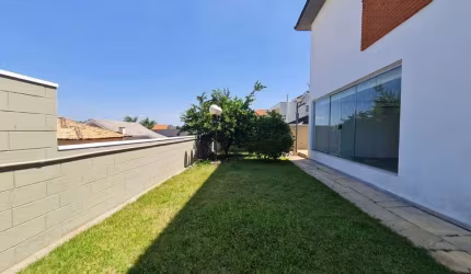 Casa térrea a venda em Alphaville, oportunidade única que estuda permuta por apartamento e veículos