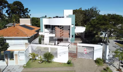 SOBRADO DE ALTO PADRÃO À VENDA LOCALIZADA NO BAIRRO LA SALLE