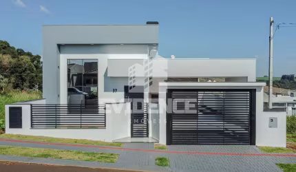CASA COM ALTO PADRÃO DE ACABAMENTOS À VENDA, LOCALIZADA NO BAIRRO FRARON