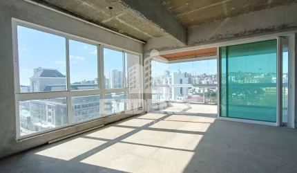 APARTAMENTO DE ALTO PADRÃO À VENDA LOCALIZADO NO CENTRO