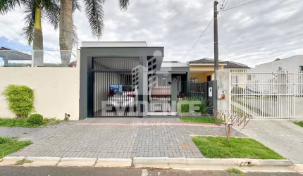 CASA À VENDA LOCALIZADA NO BAIRRO FRARON