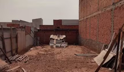 Terreno à venda no Jardim Jequitibás em Limeira