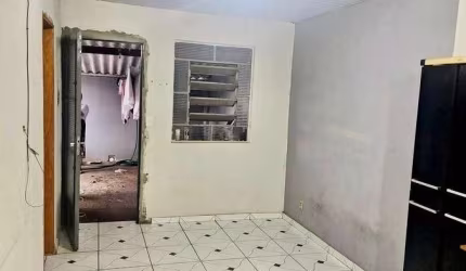 Casa à venda no Abilio Pedro - R$ 220.000