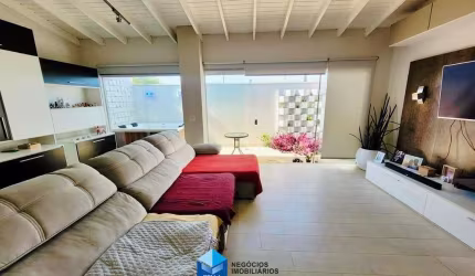 Sobrado 3 dorms  em Condomínio - R$ 670 mil