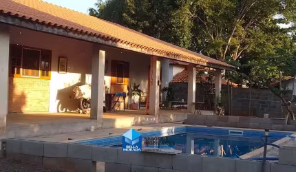Chácara Cond. fechado no asfalto - Pires de Cima