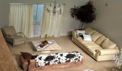 Casa com 4 Suítes e lazer completo - Jd Aquárius