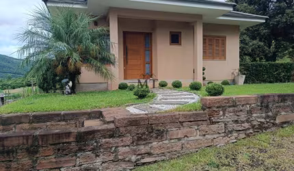 Casa para venda  no Centro de Picada Café