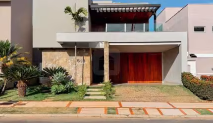 Casa estilo Sobrado para venda No Condomínio Paradiso Ecologico
