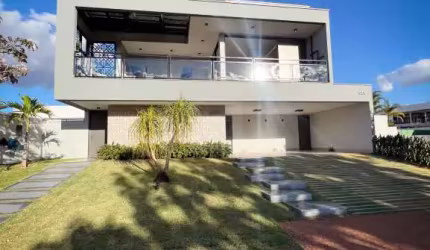 Casa estilo sobrado à venda em Condomínio Alphaville I