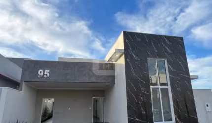 Casa para venda no bairro Novo Mundo.