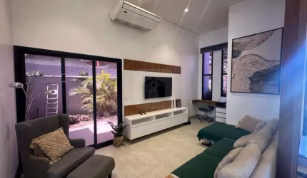 Casa para locação e venda no Condomínio  Alphaville II.